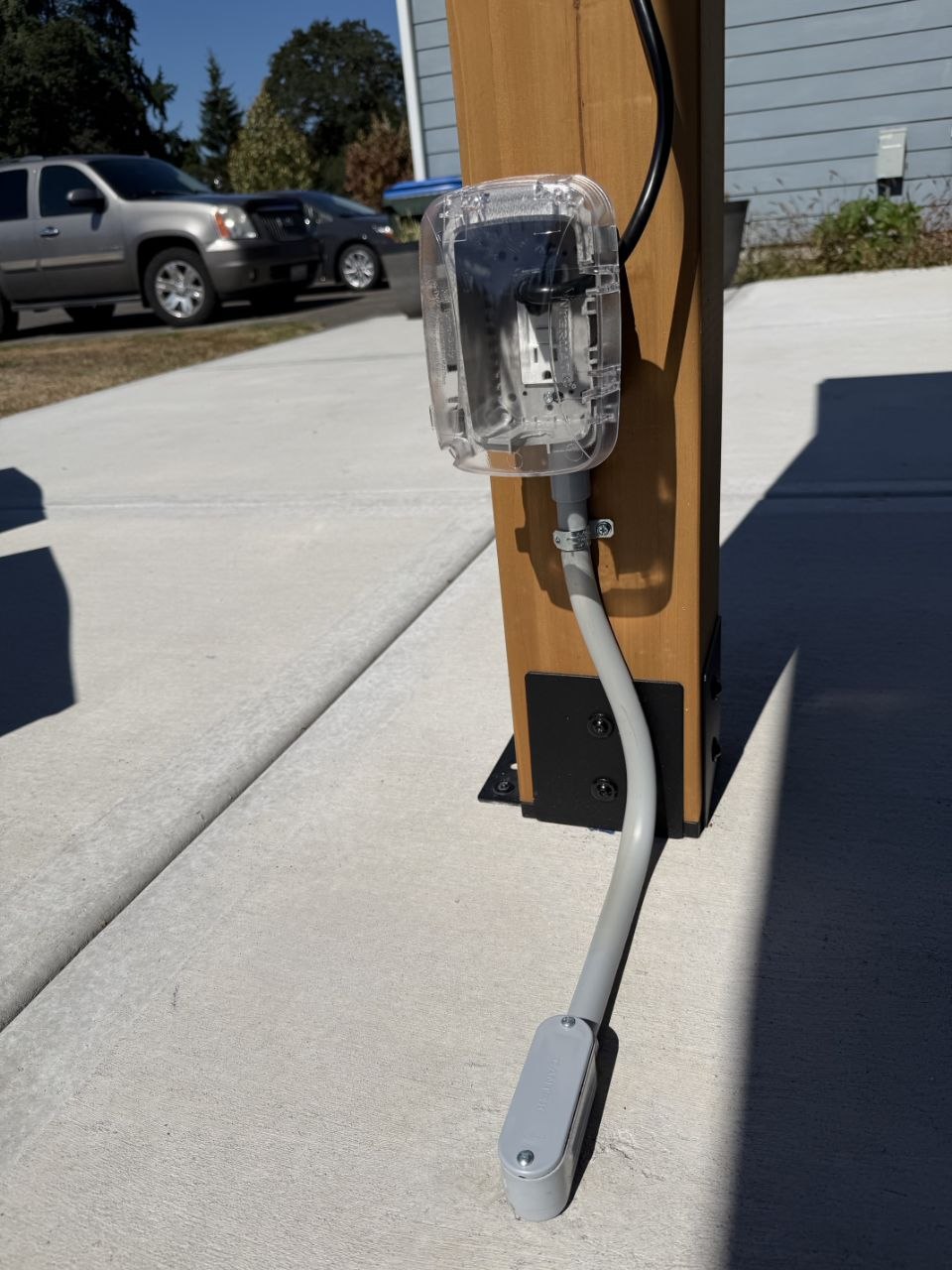 Weather-protected exterior receptacle detail